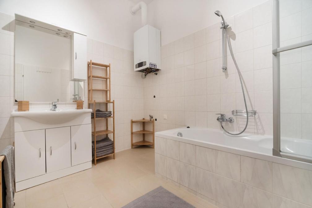 Caring Family Apartment Close To The Center Bécs Kültér fotó